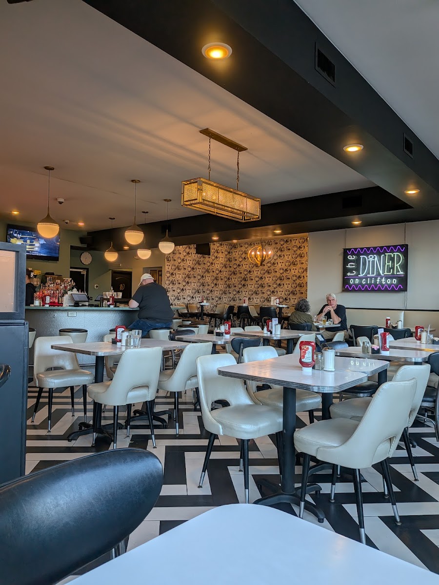 Dinerbar on Clifton