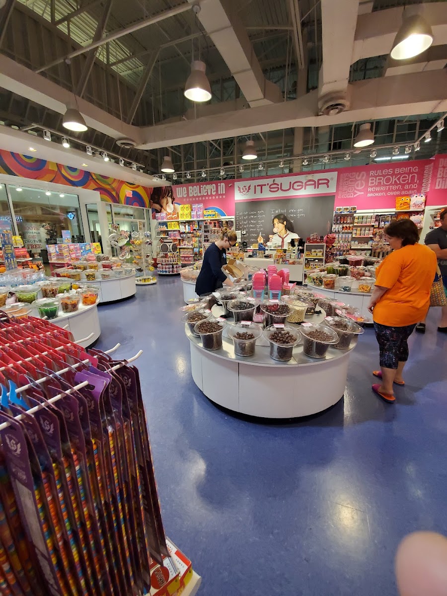 IT'SUGAR Opry Mills