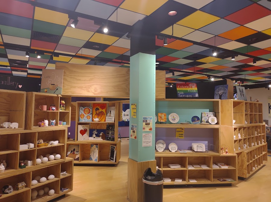 Kolor-N-Kiln Pottery Studio