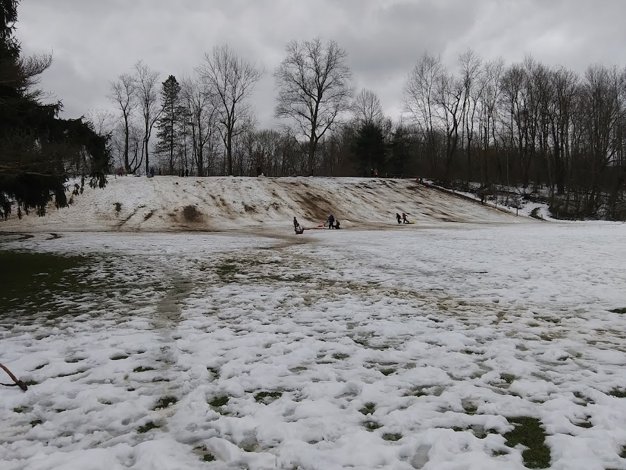 Old River Farm Sledding Area