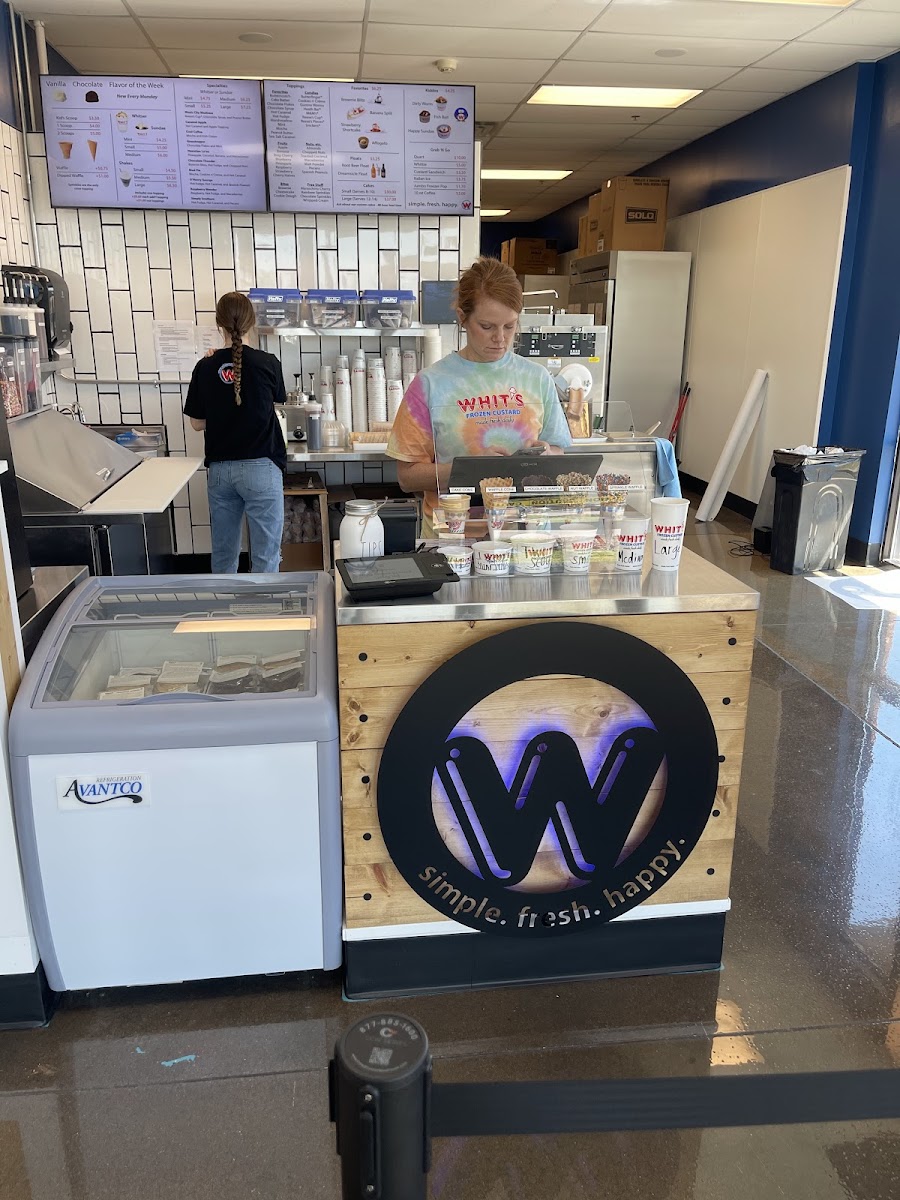 Whit's Frozen Custard - Spring Hill, TN