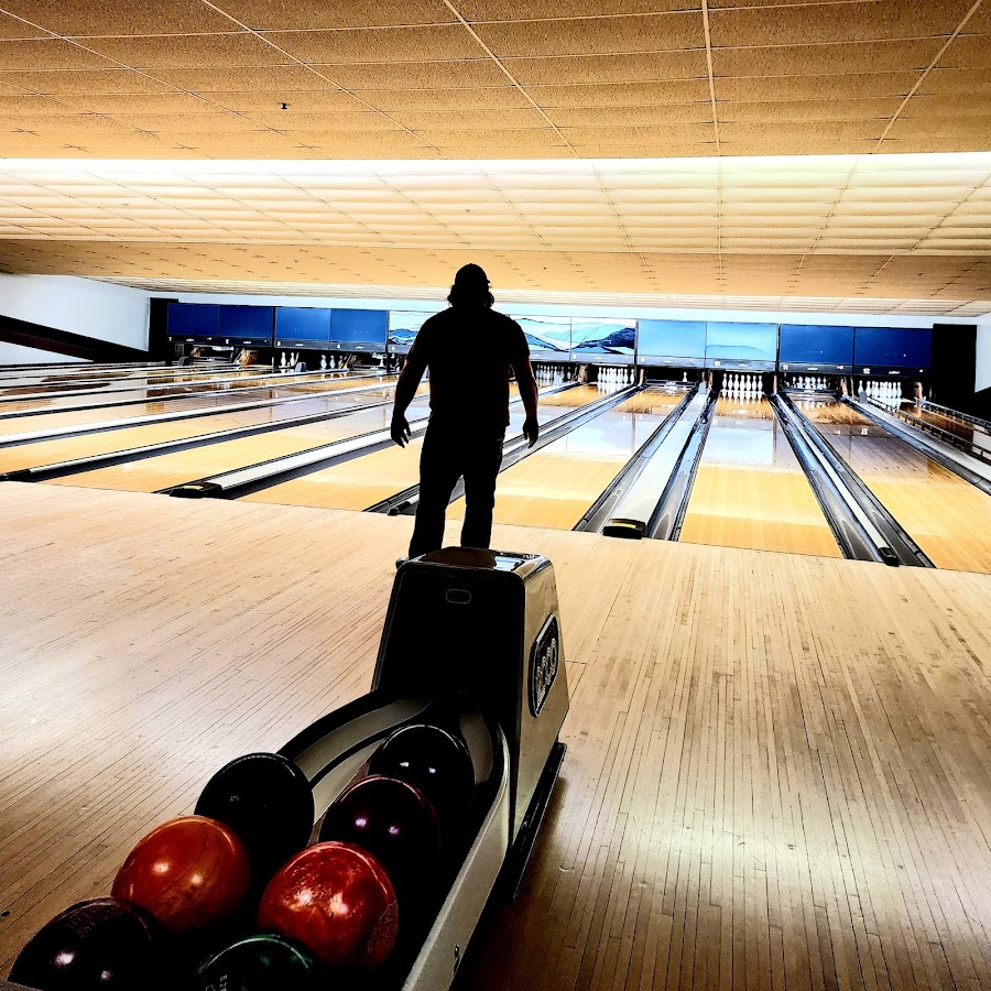 Colonial Lanes Bowling Center