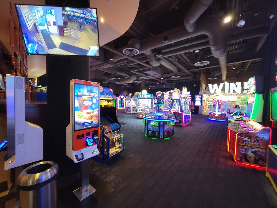 Dave & Buster's