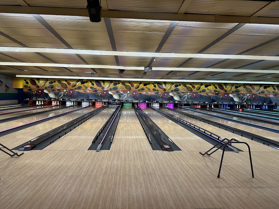 Ten Pin Strike & Spare Family Fun Center
