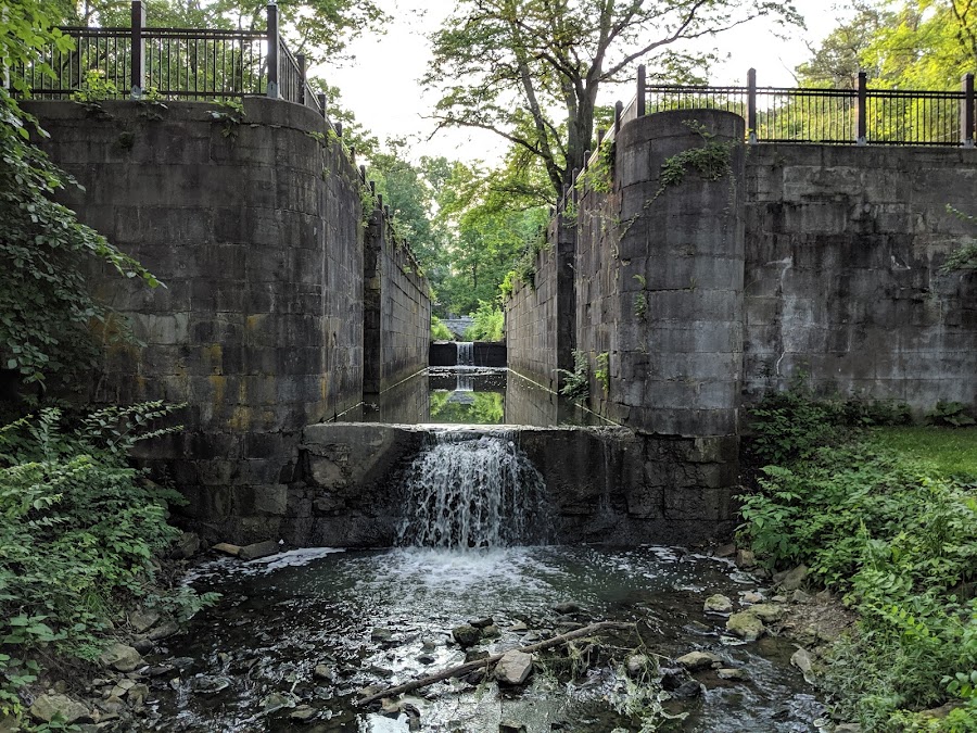 Side Cut Metropark