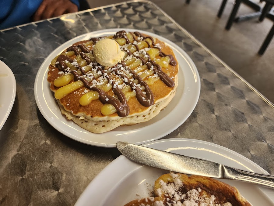 Lincoln Square Pancake House - Irvington