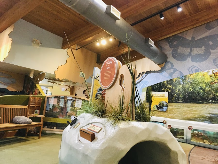 Holliday Park Nature Center