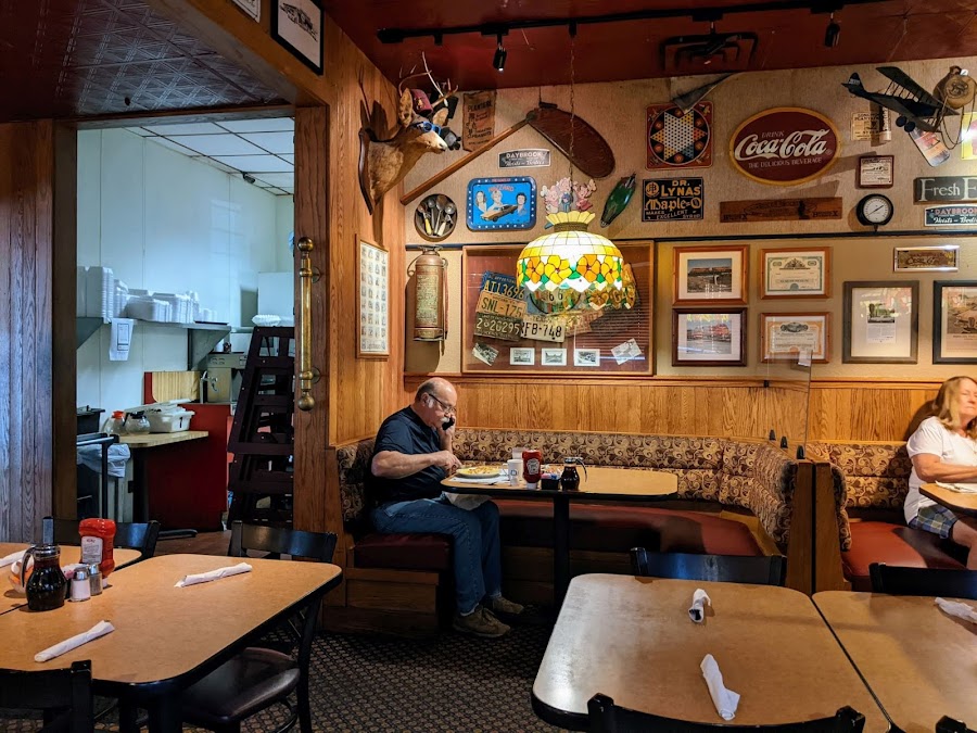 Uncle John's Pancake House
