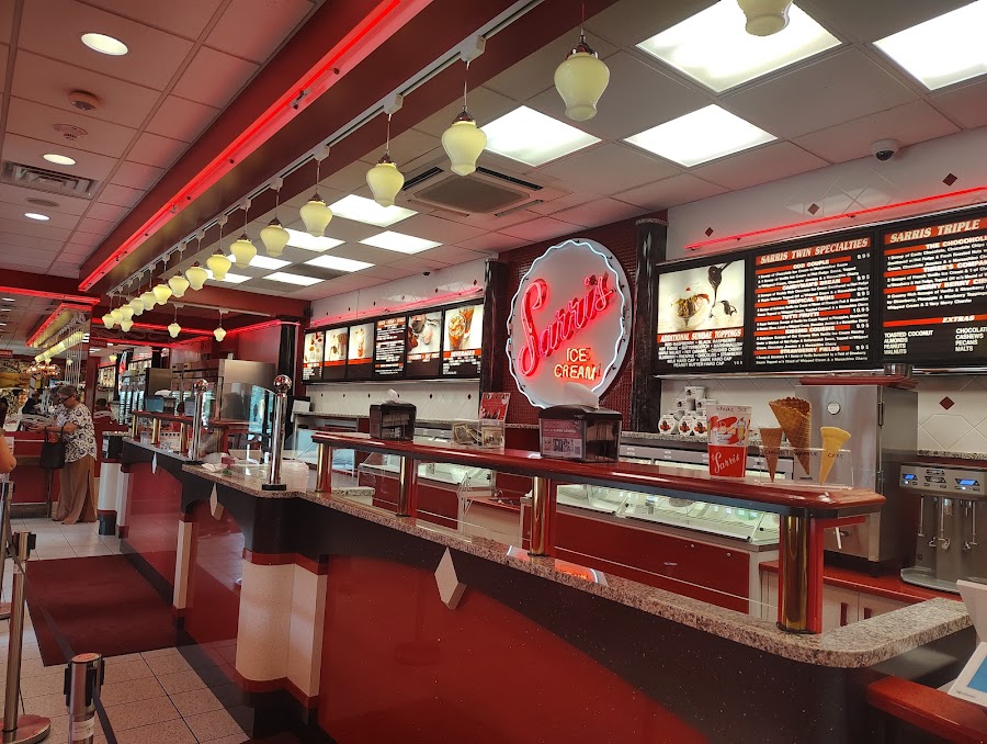Sarris Candies