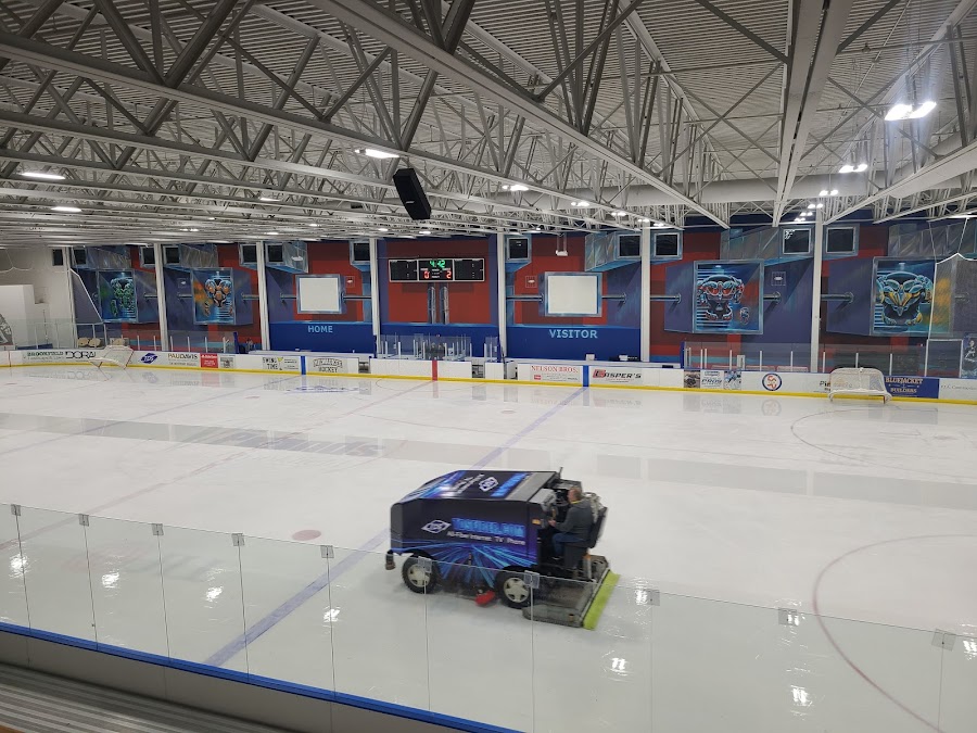 The Ponds of Brookfield Ice Arena