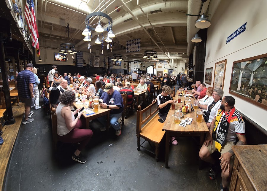 Hofbräuhaus - Newport