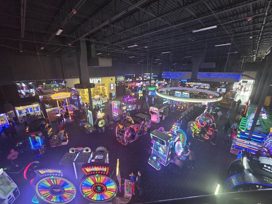 Dave & Buster's Overland Park