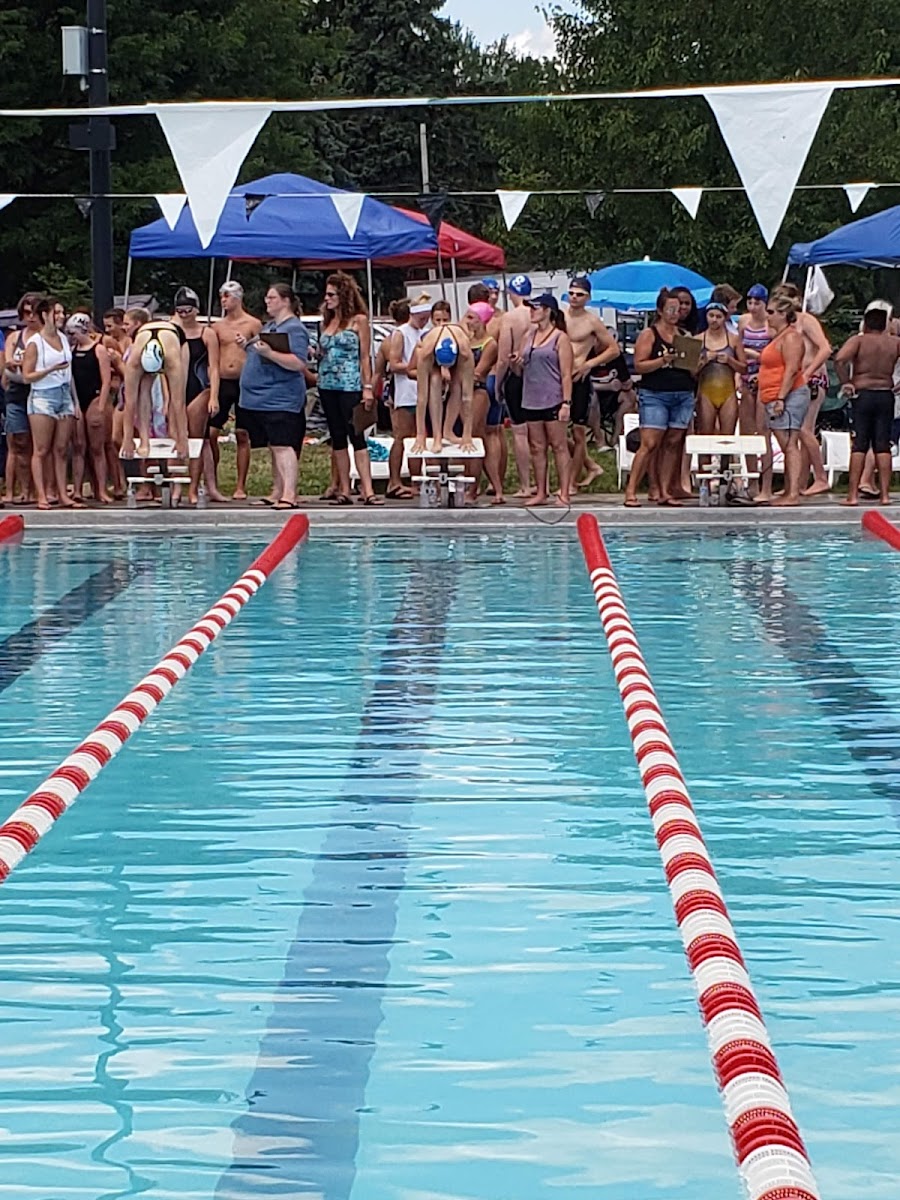 Perrysburg Municipal Pool