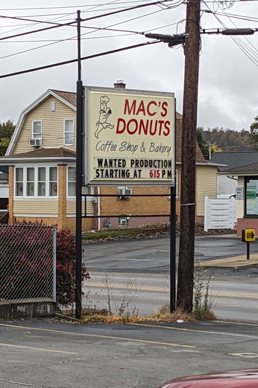 Mac's Donuts