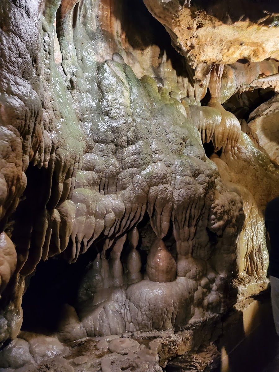 Linville Caverns, Inc