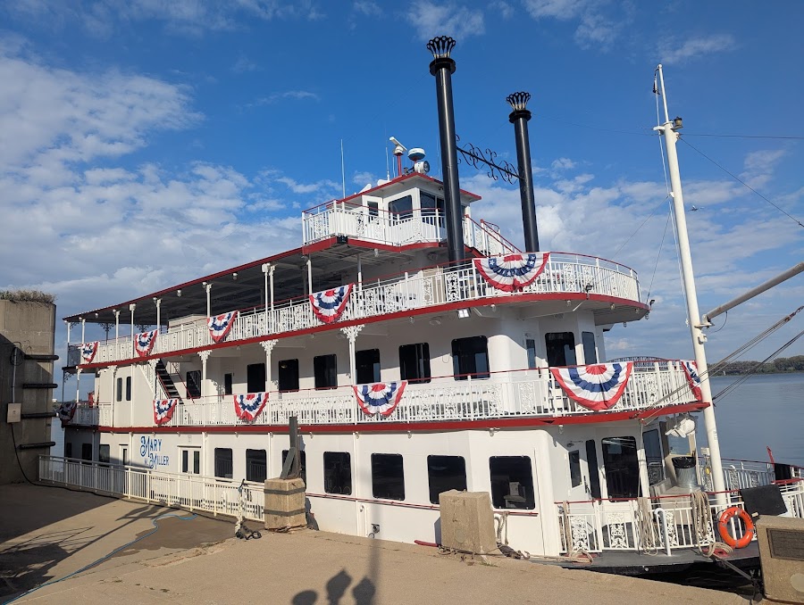 Belle of Louisville Riverboats