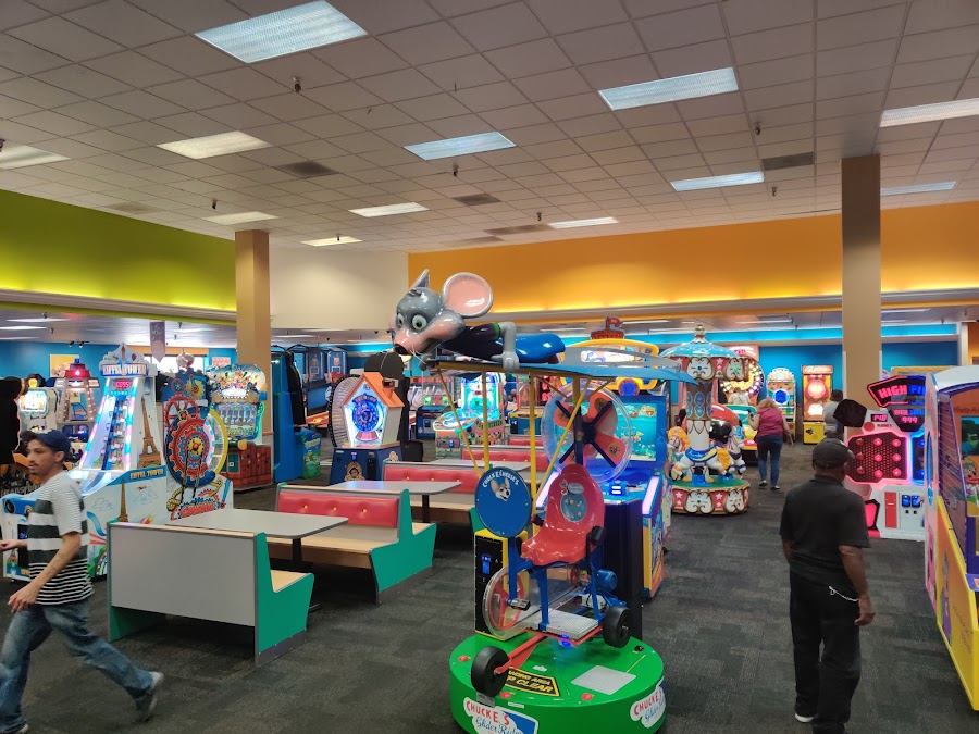 Chuck E. Cheese