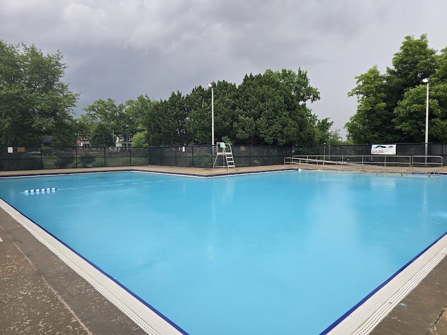 Battery Park Pool