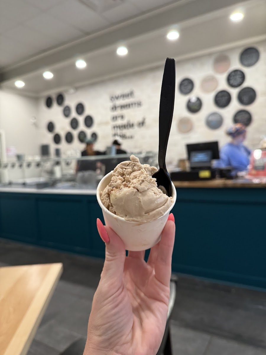 Alice Scooper's Ice Cream Co N Oak