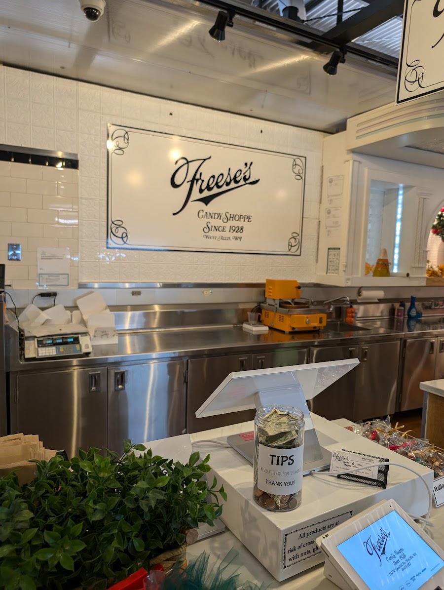 Freese's Candy Shoppe & Heavenly Roasted Nuts | Historic Third Ward, Milwaukee