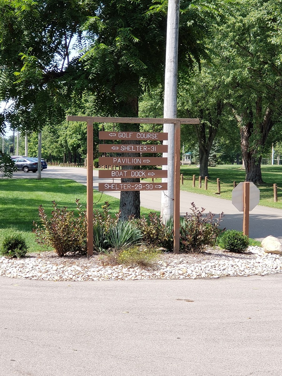 Armco park disc golf course tee #1