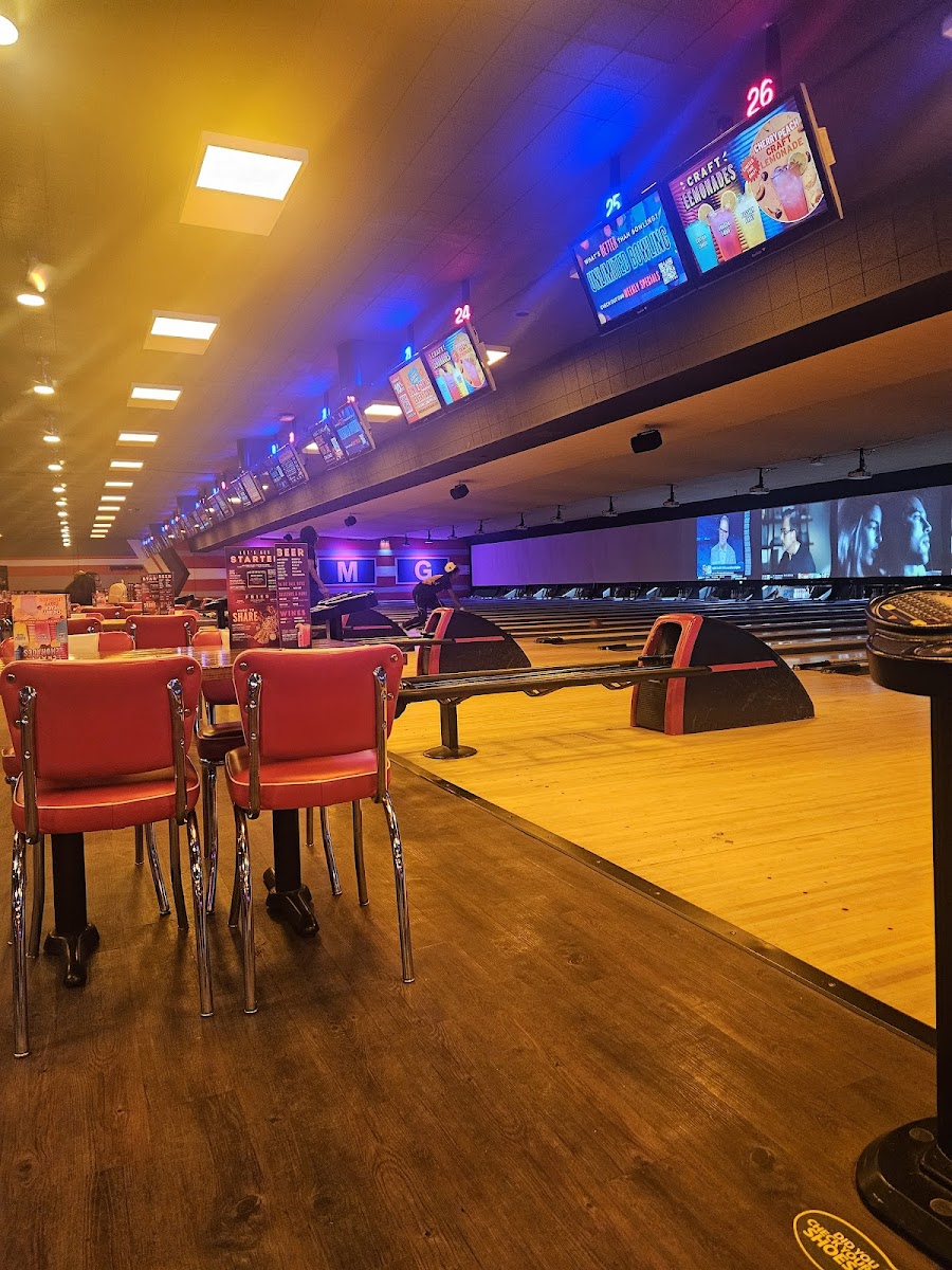 Bowlero South Boulevard
