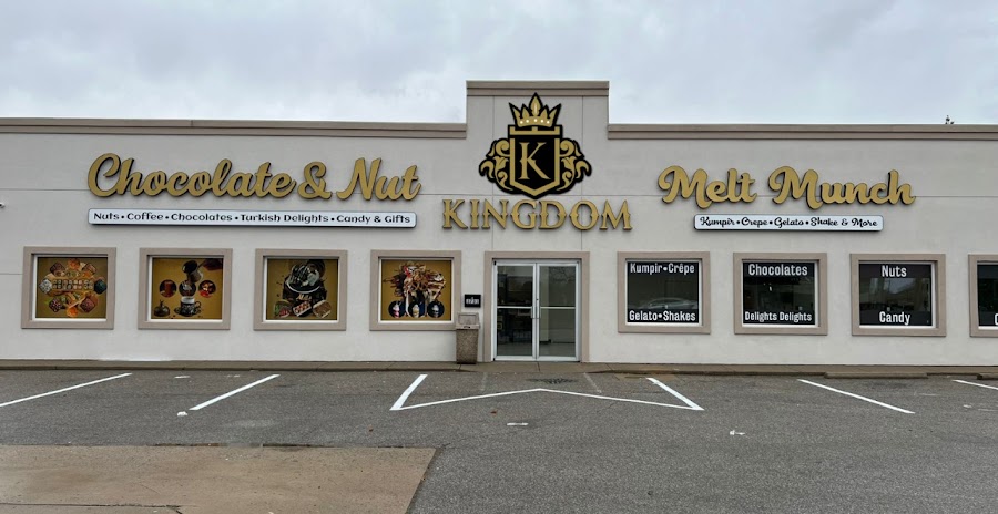 Chocolate And Nut Kingdom