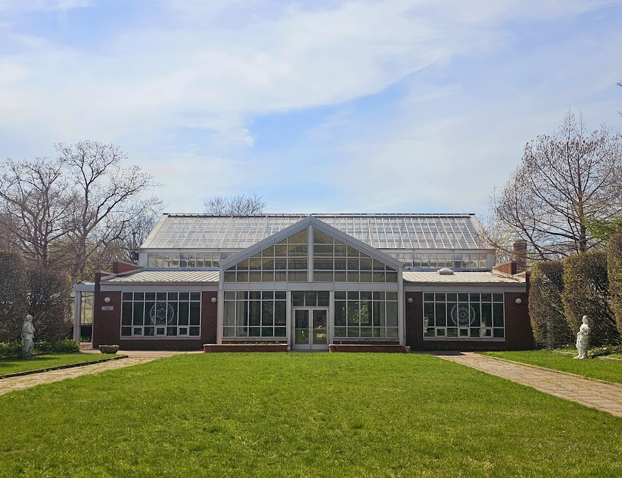 Rockefeller Park & Greenhouse