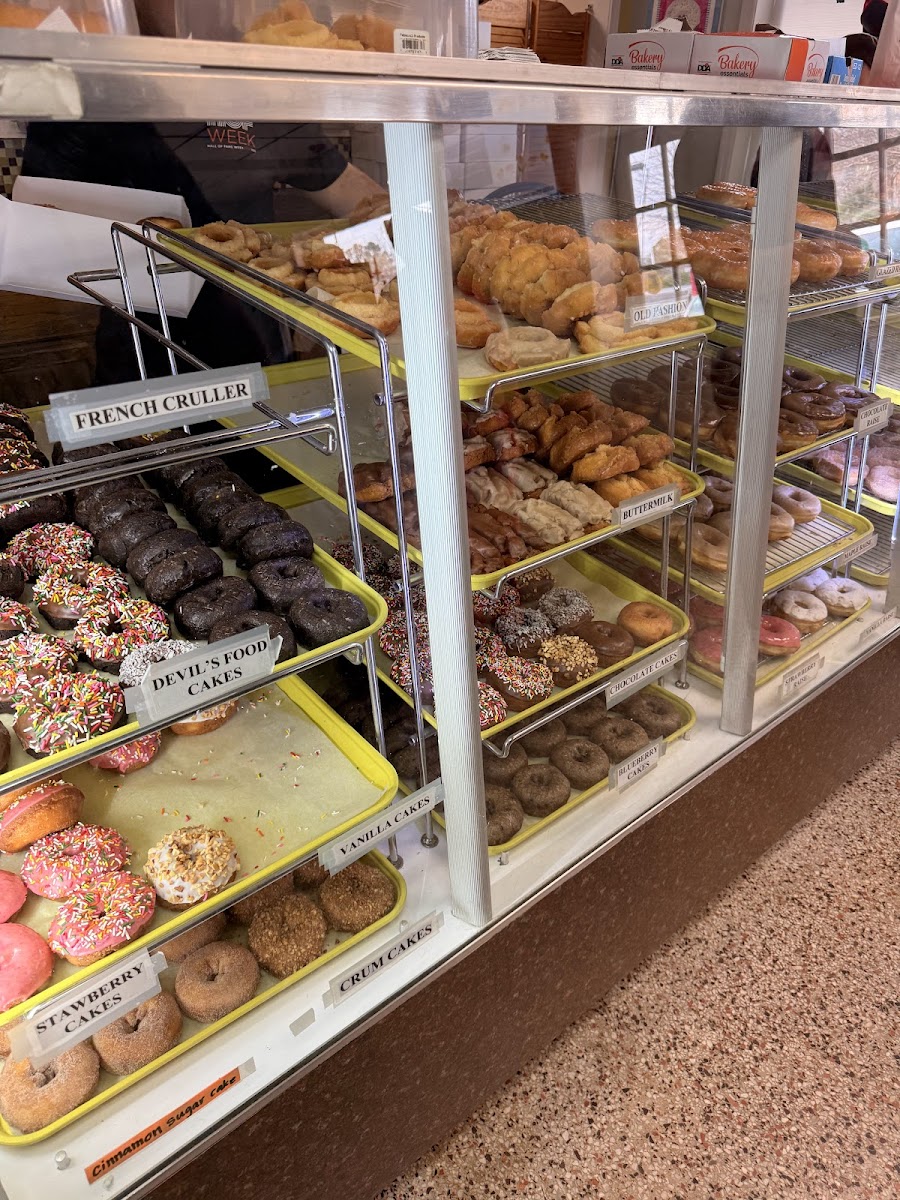 Baker's Dozen Donut Shop