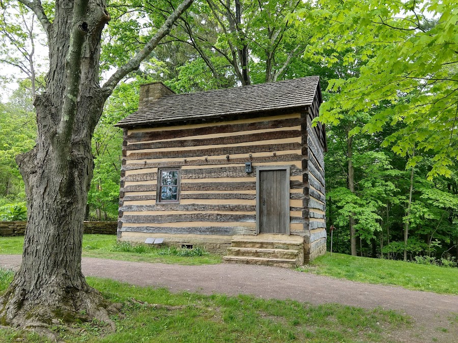 Settlers Cabin Park